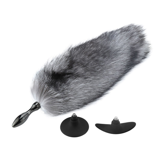 Dop anal LovePlay™ Foxy, din metal, cu accesoriu coada din blana gri, pentru jocuri de rol in cuplu - LovePlay